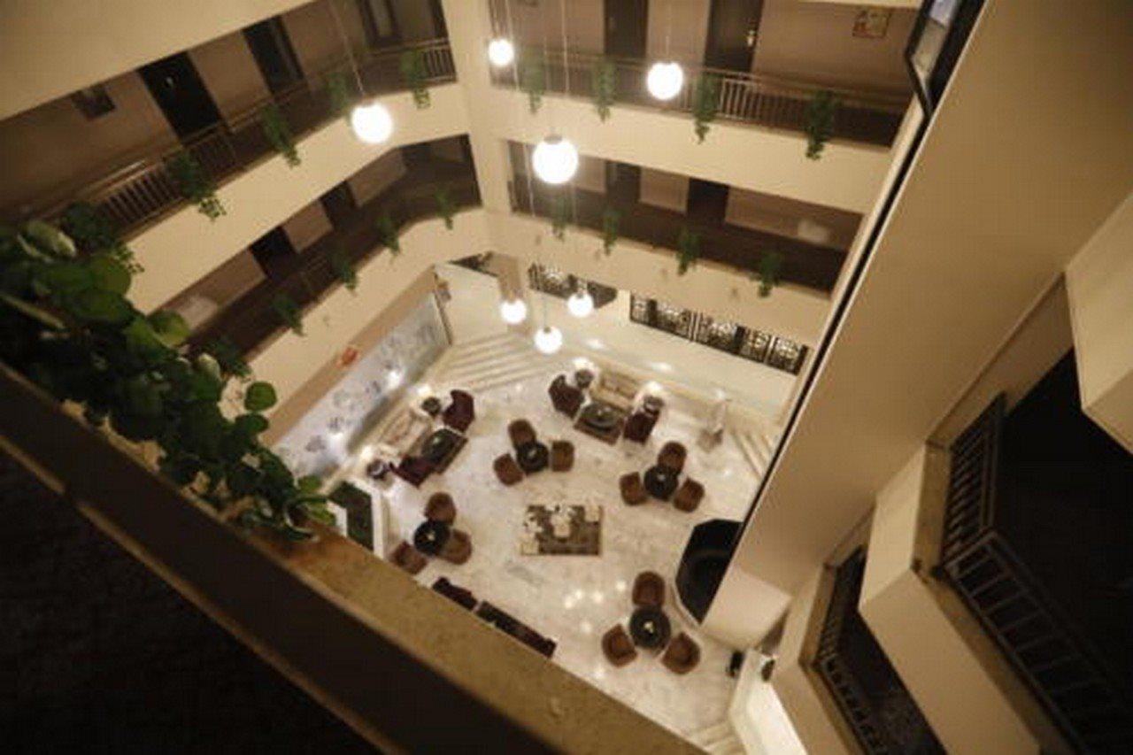 The Signature Hotel Amman Esterno foto