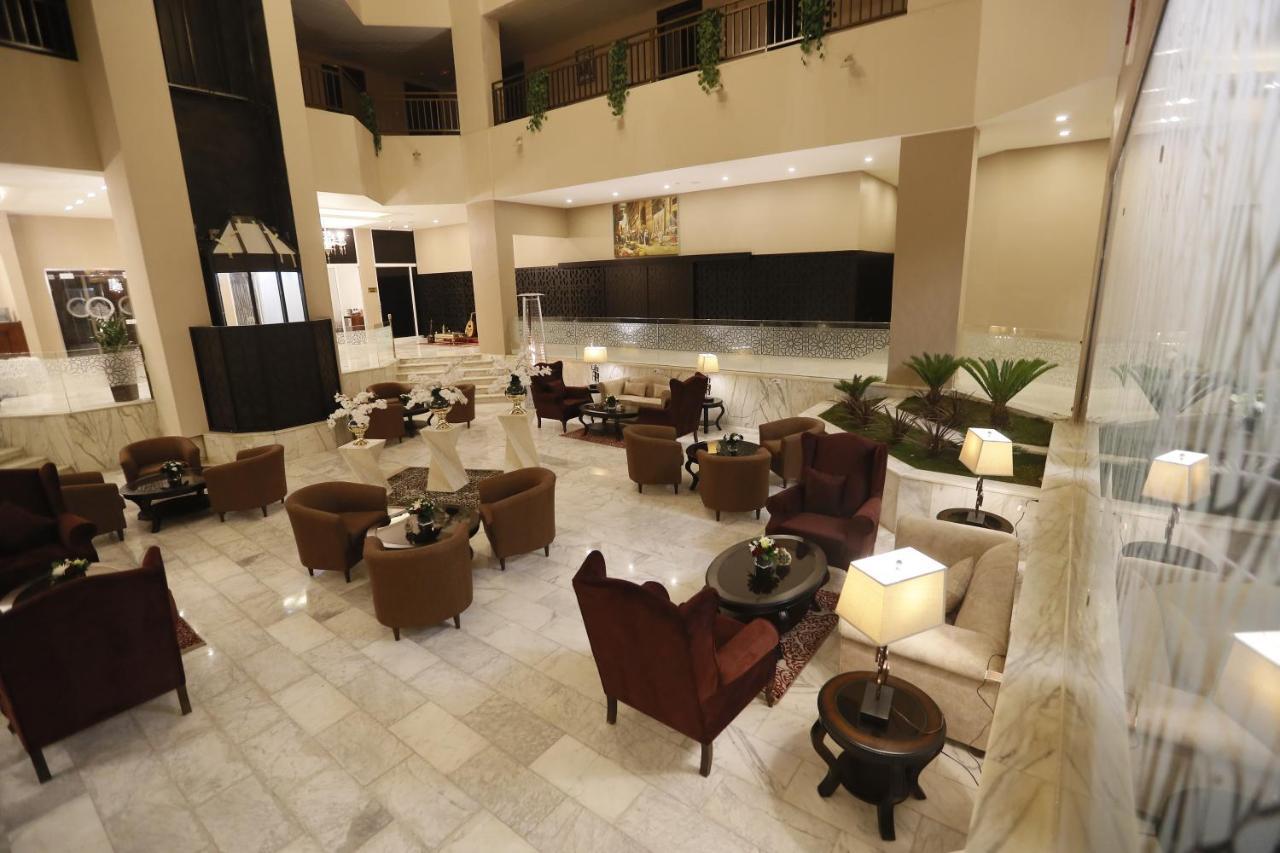 The Signature Hotel Amman Esterno foto